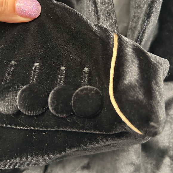 Black Velvet Shawl Blazer w/ Gold Trim & Frog Closure – Holiday Party, Unisex S - Picture 5 of 15